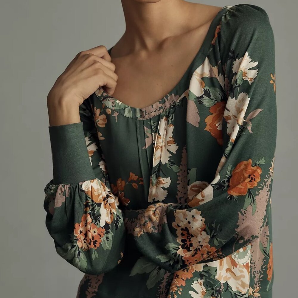 🌿💐ANTHROPOLOGIE TINY long sleeve scoop neck Raglan TOP Green Floral NWT XS🌿💐